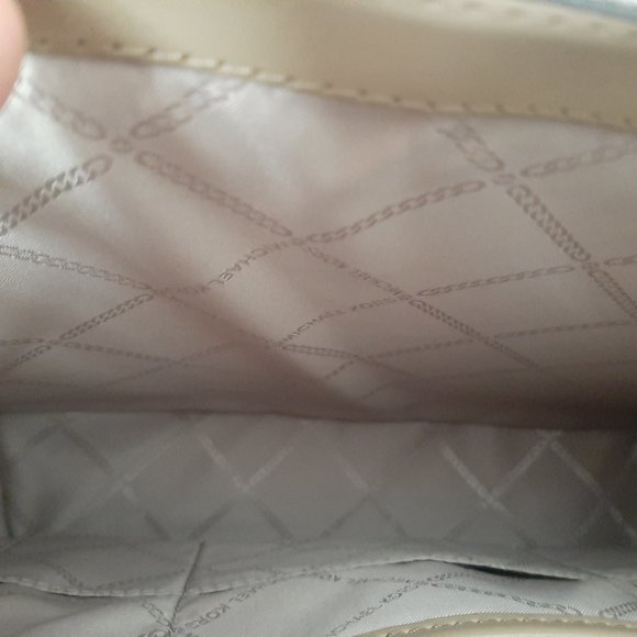 Michael Kors Voyager East / West Tote - Picture 8 of 10